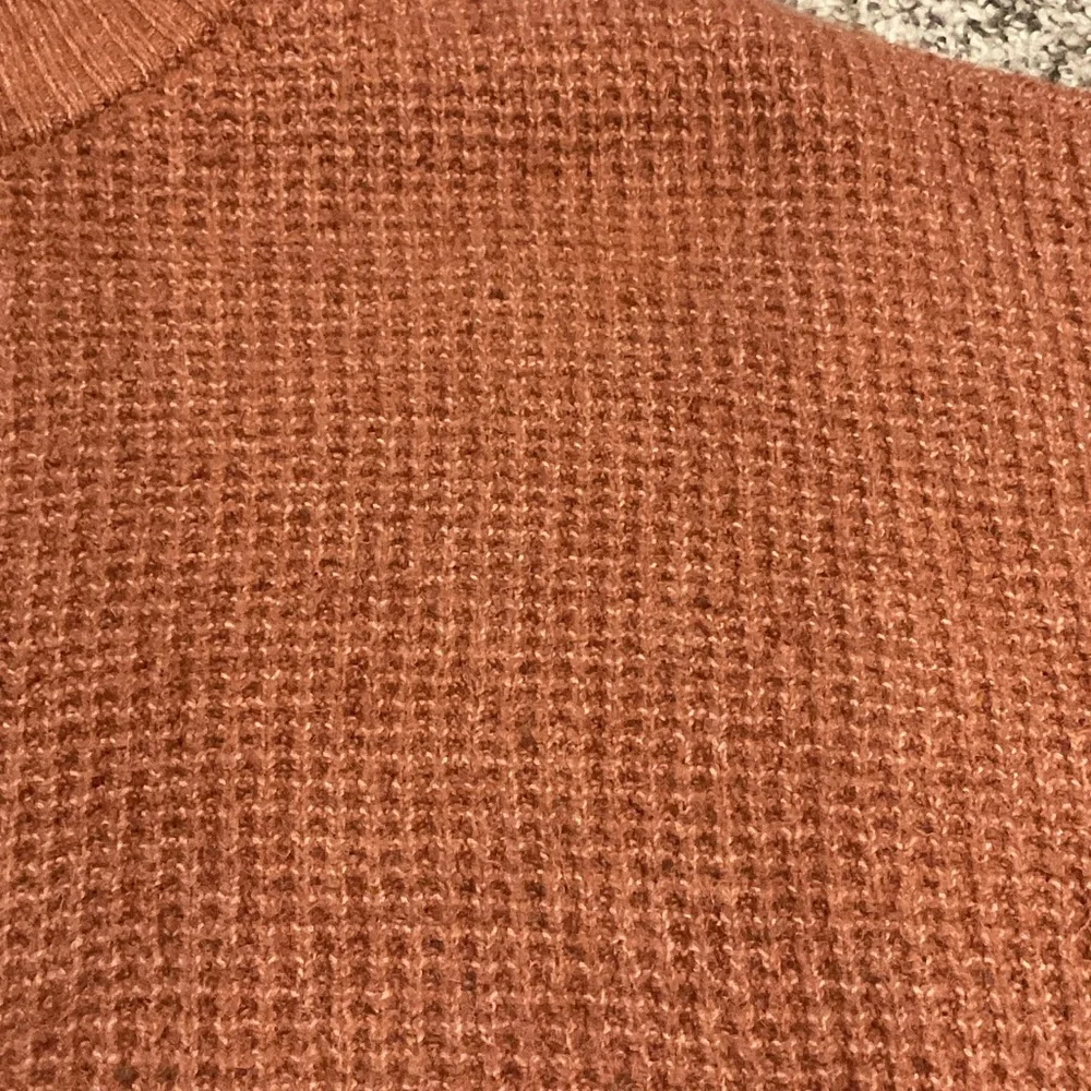 Old Navy Sweater in Warm Orange, soft rust color size 14-16
